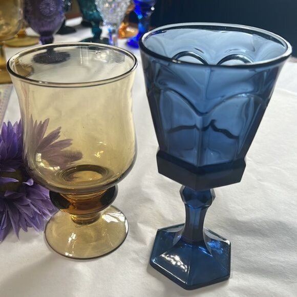 VINTAGE GOBLET SET - Picture 5 of 7